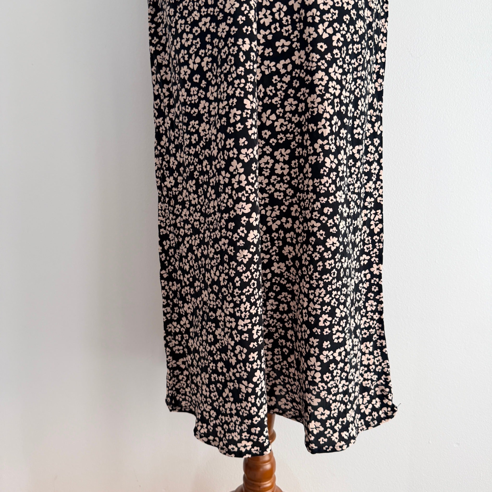 Kookai Black White Ditsy Floral Midi Skirt Size 38 Bias Cut Casual Day - Image 13