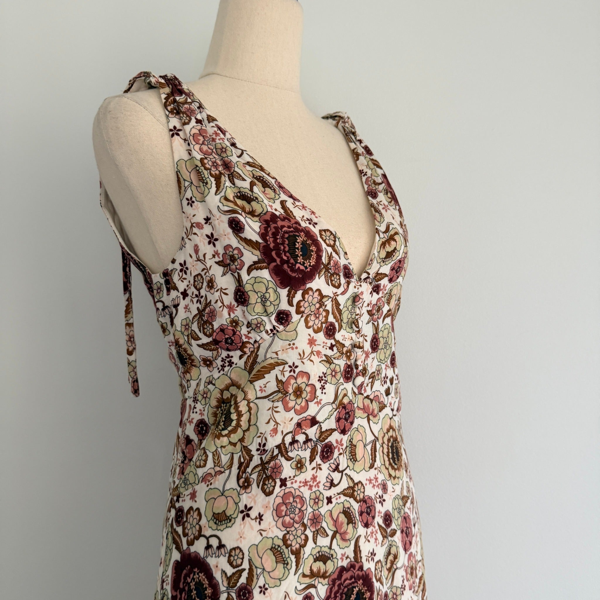 White Closet Womens Sz 8 Rayon Floral Maxi Dress Tie Shoulder Boho Summer - Image 11