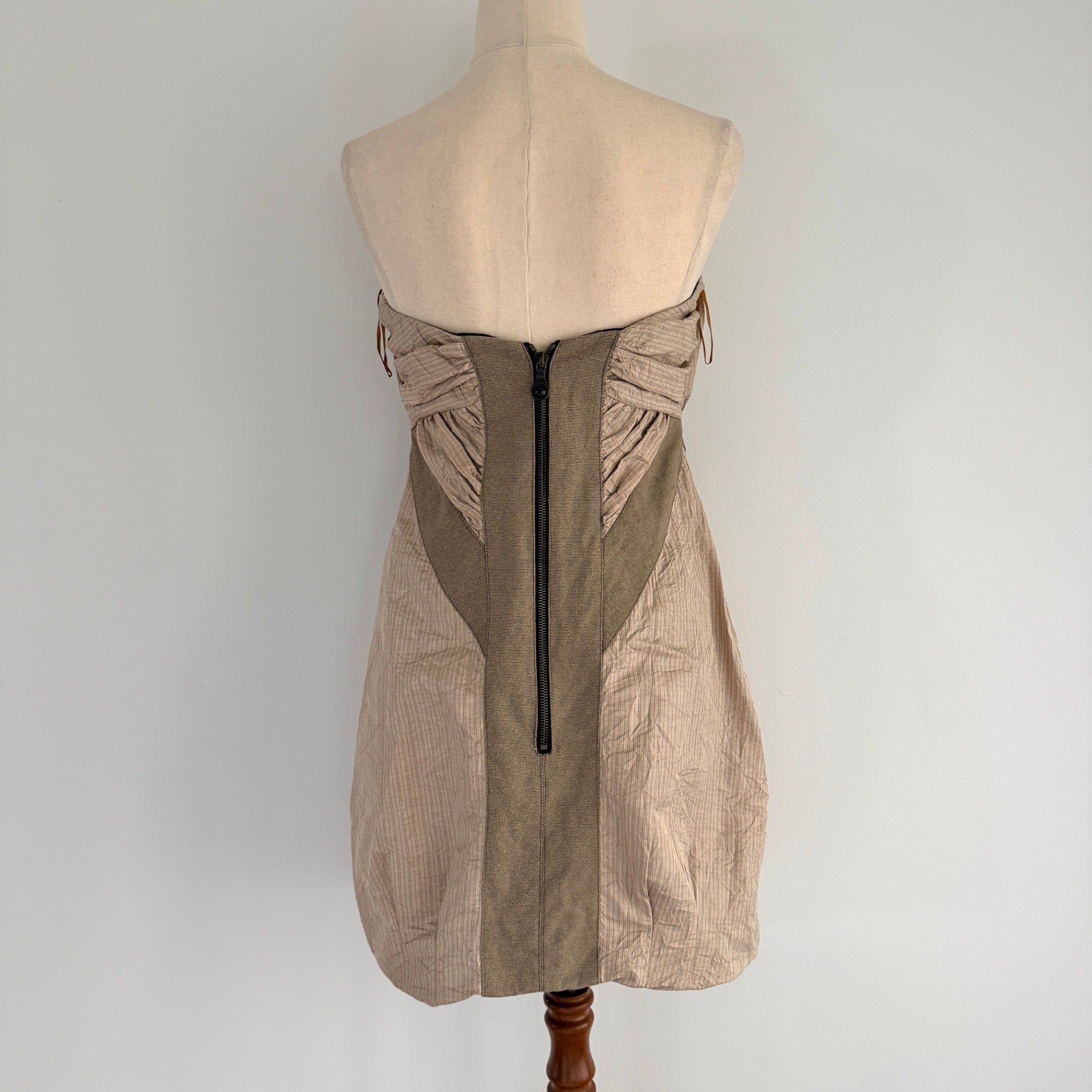 Manning Cartell Beige Polyester Strapless Dress Sz 12 Swarovski Crystal Party - Image 2