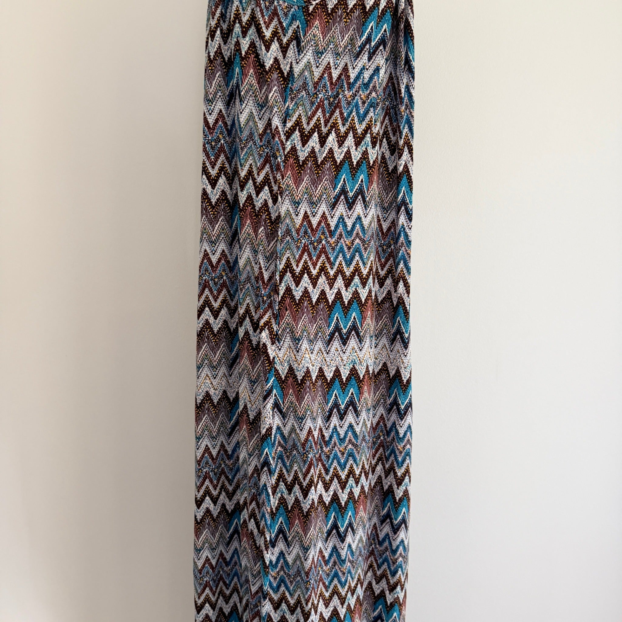 Caroline Morgan Multi Blue Chevron Print Maxi Dress With Gold Hardware - Image 17
