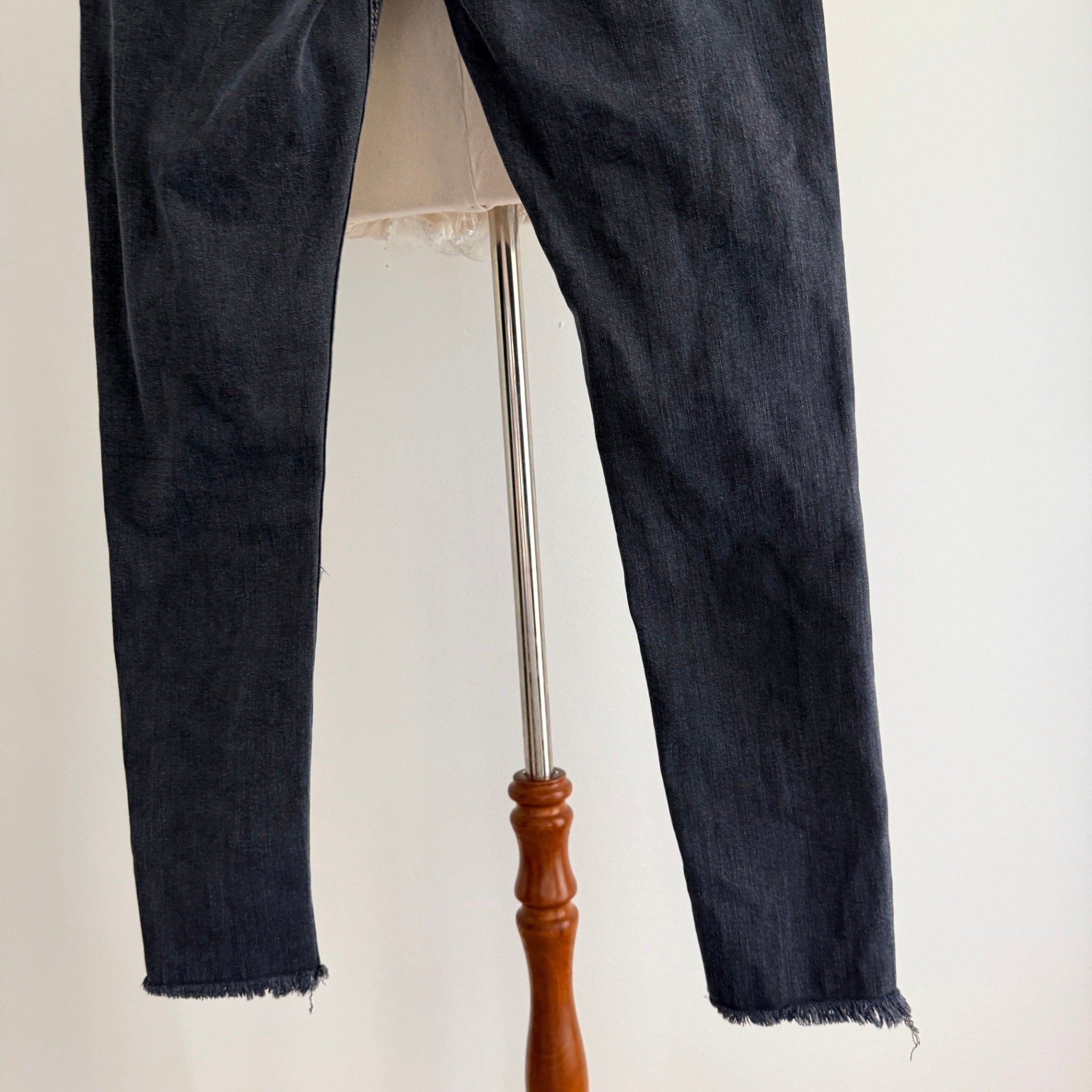 Sass & Bide Dark Wash Denim Jeans High-Rise Raw Hem Detail sz 27 - Image 15
