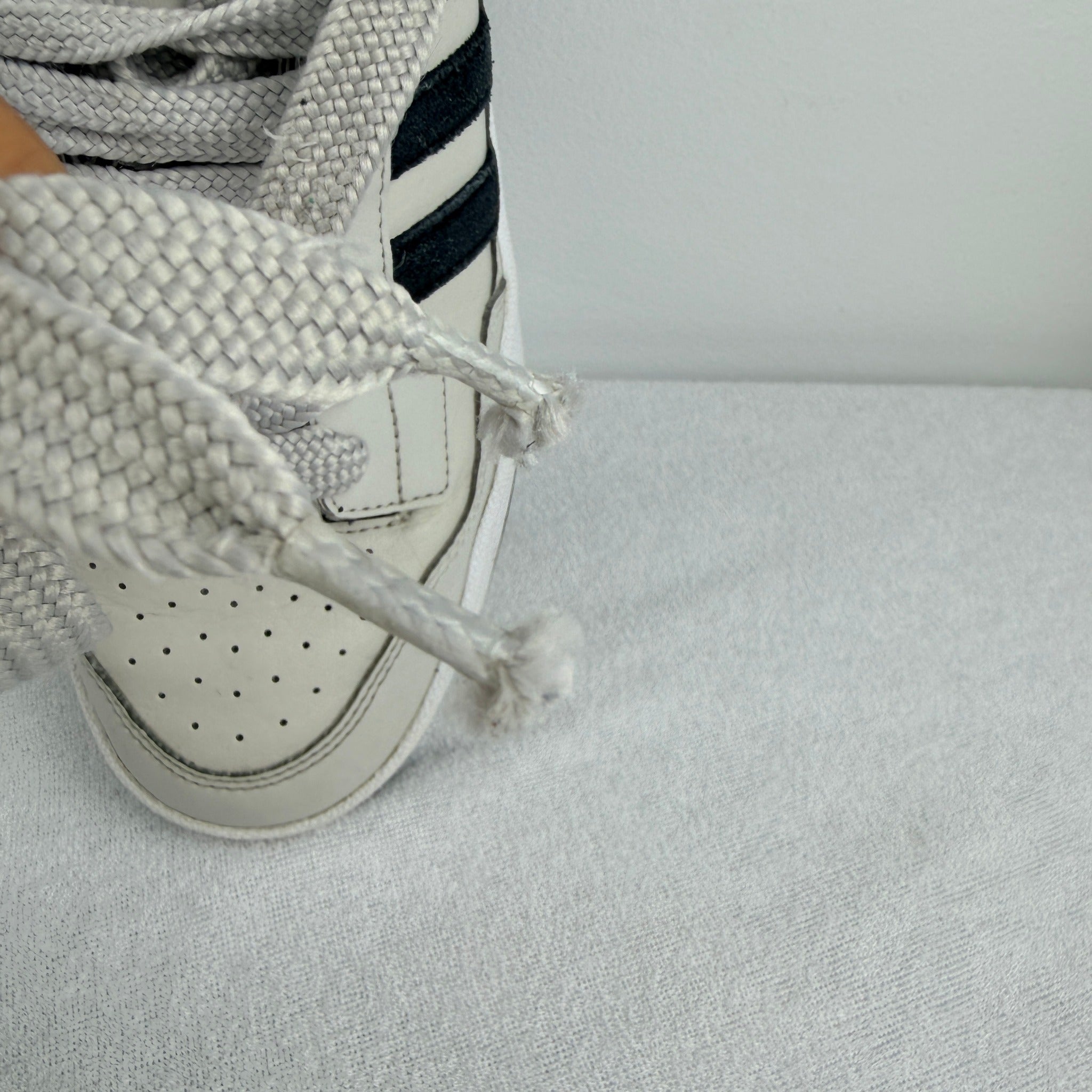 Adidas Breaknet 2.0 Sneakers - Classic White, Black, and Red Sporty Trainers, Size 5.5 - Image 16