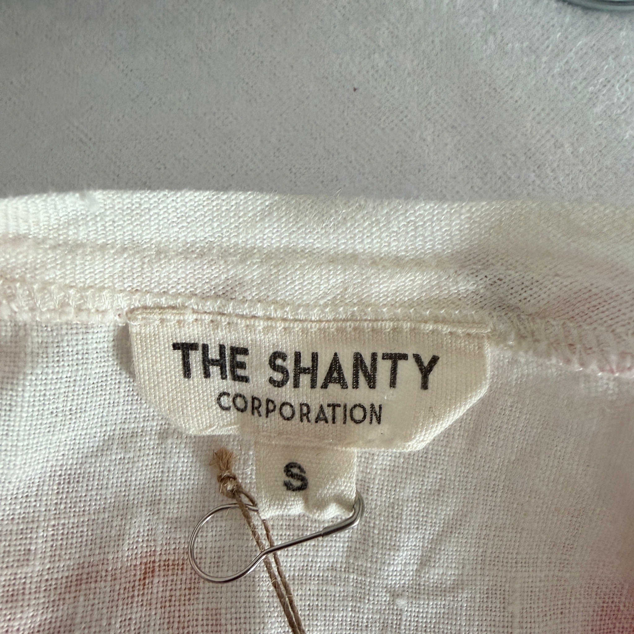 The Shanty Corporation Floral Linen Top - Lightweight Breathable Summer Essential - Image 3