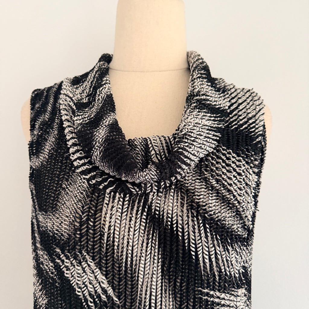LILIA Black White Polyester Cowl Neck Sleeveless Tunic Top Size M Casual - Image 3
