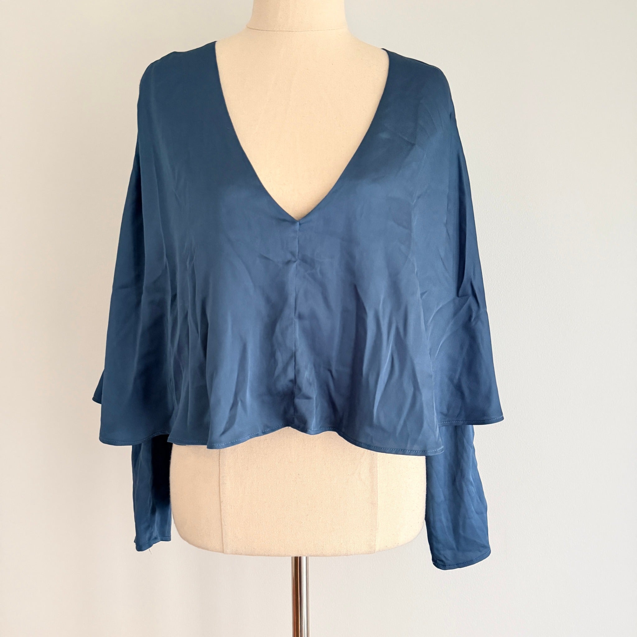 Sheike Blue V-Neck Cape Sleeve Cropped Top Size 6 - Image 1