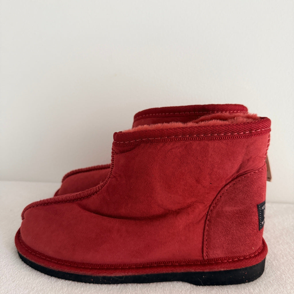 UGG Boots of Australia Ultra Mini Boots - Vibrant Red Genuine Sheepskin Size 4 AU - Image 3
