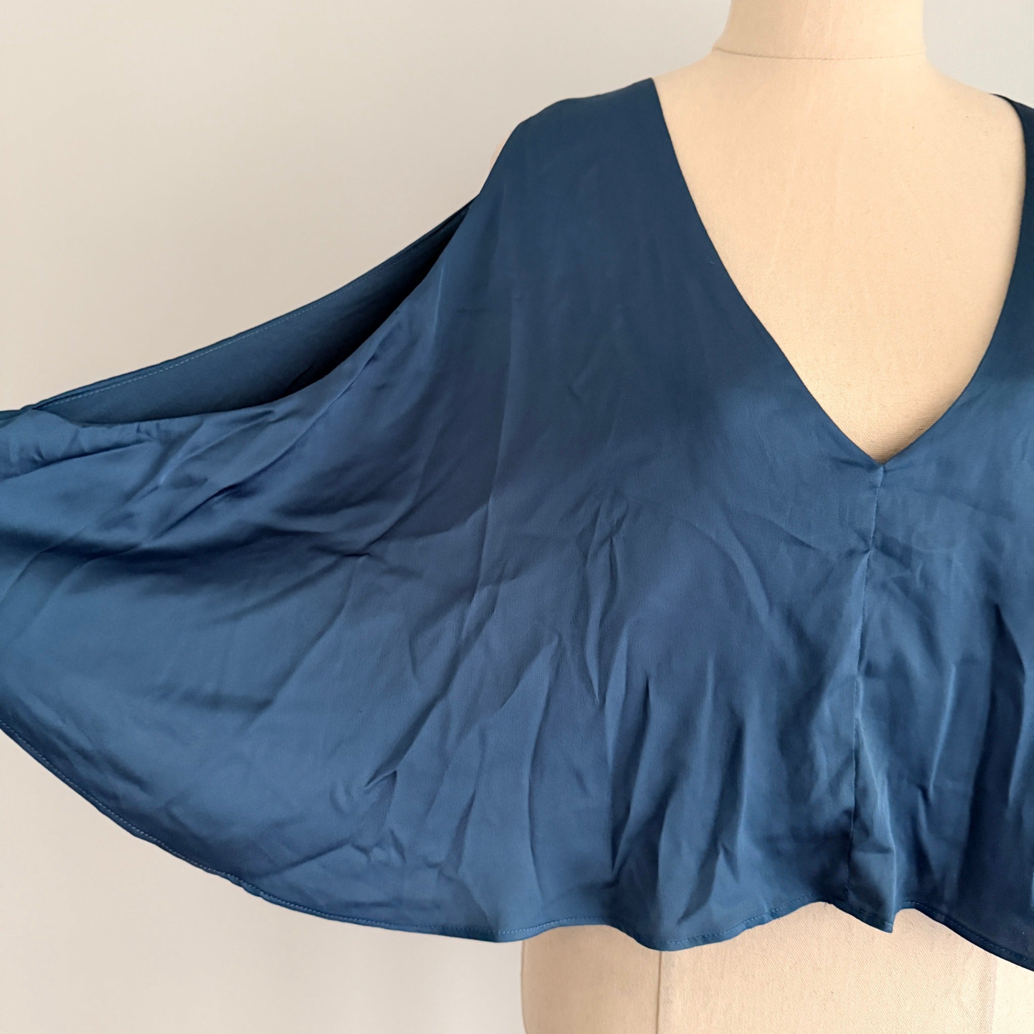 Sheike Blue V-Neck Cape Sleeve Cropped Top Size 6 - Image 2