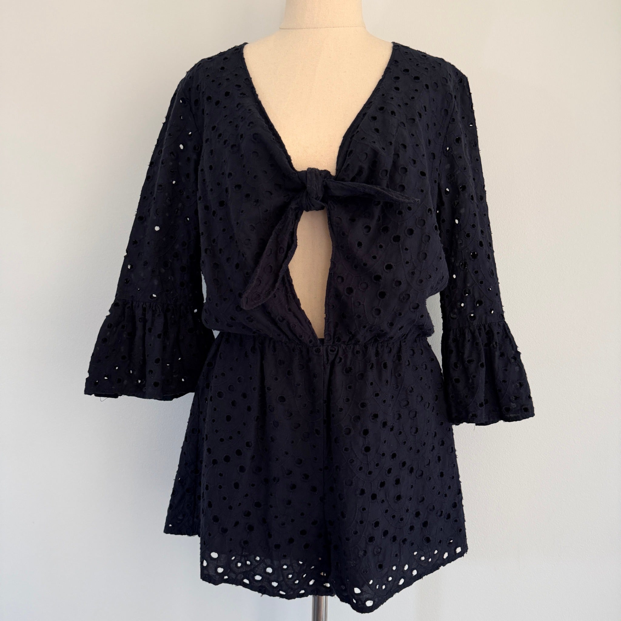 Seed Heritage Black Cotton Eyelet Playsuit Sz 10 Tie-Front Bell Sleeve Summer - Image 1