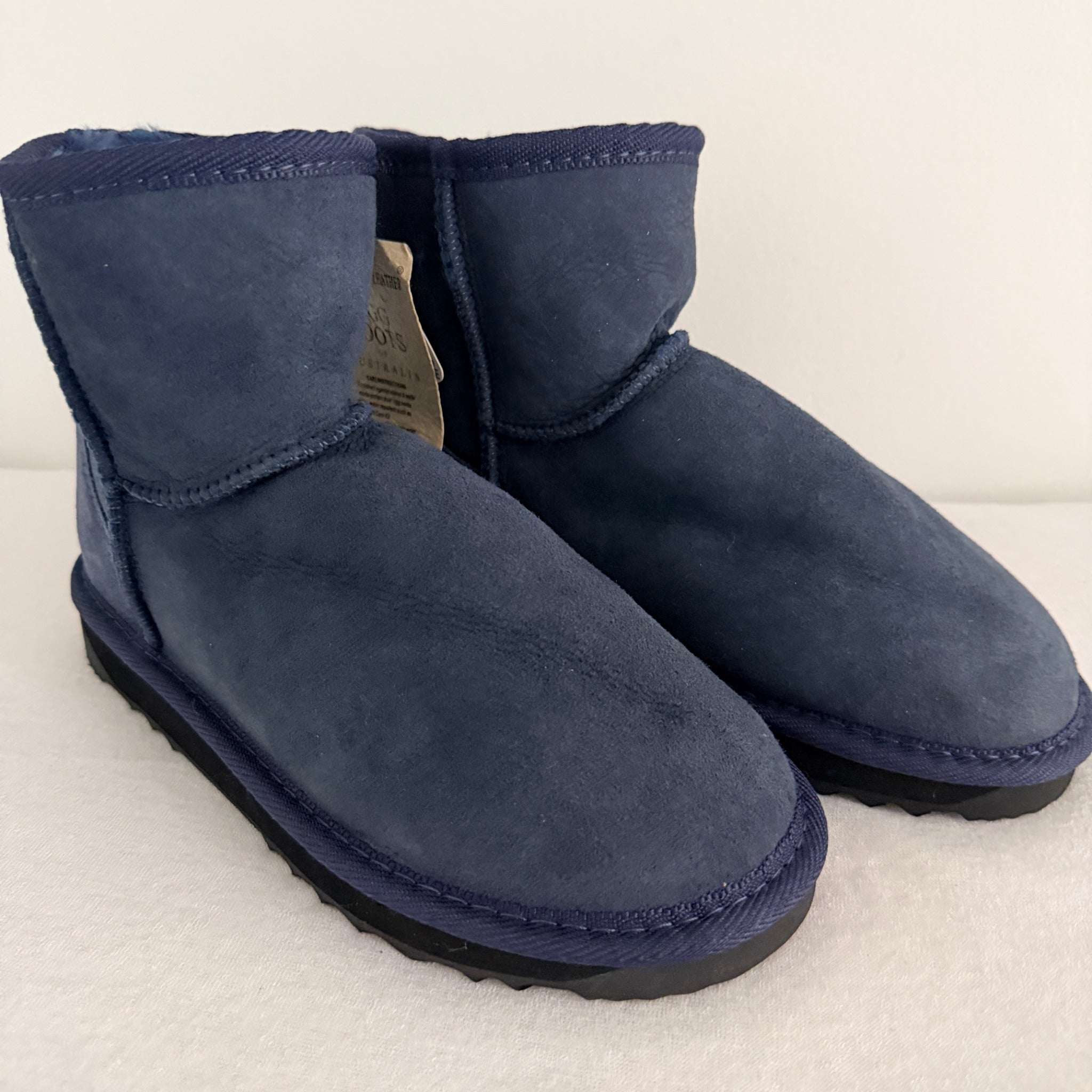 UGG BOOTS OF AUSTRALIA Sheepskin Ultra Mini Boots Red Size 5 AU BNWT - Image 3