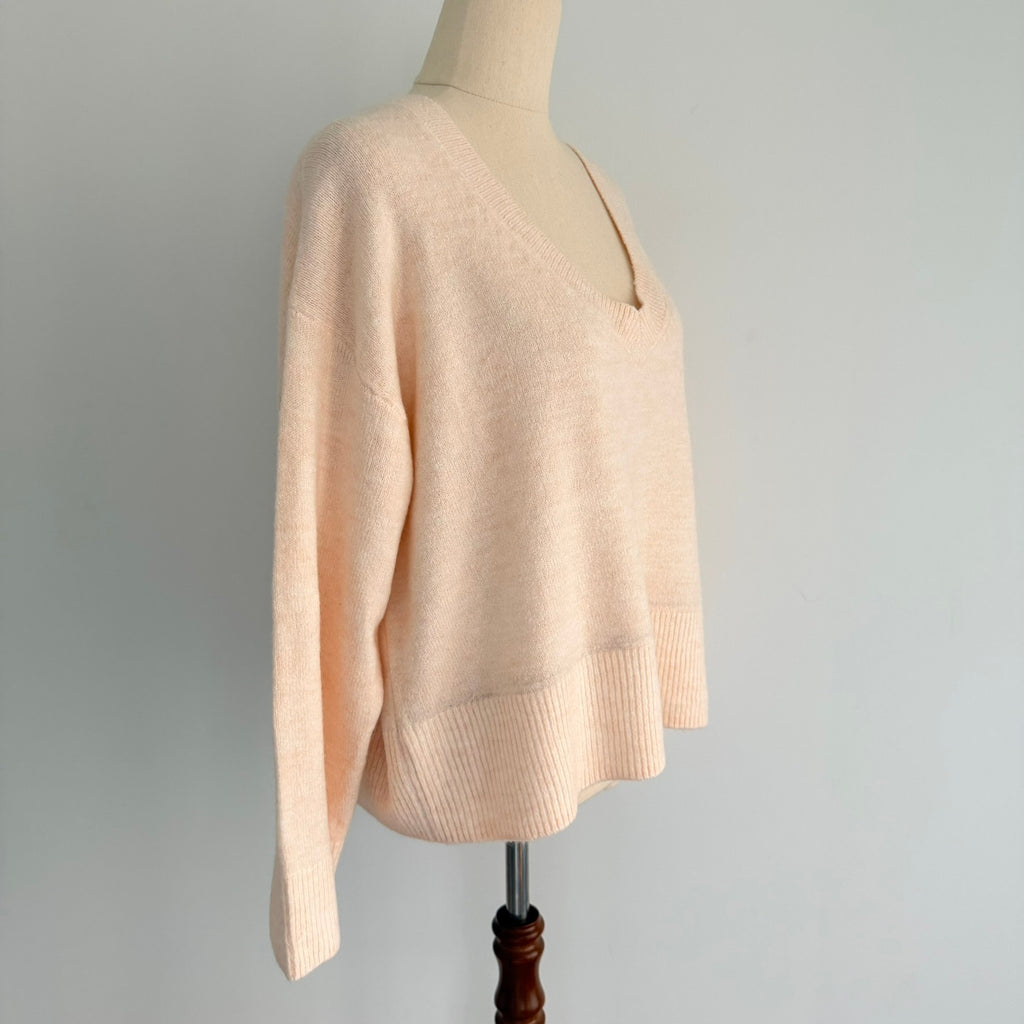 H&M Basic Womens Sz M Peach Acrylic Blend Oversized V-Neck Knit Sweater Casual - Image 10