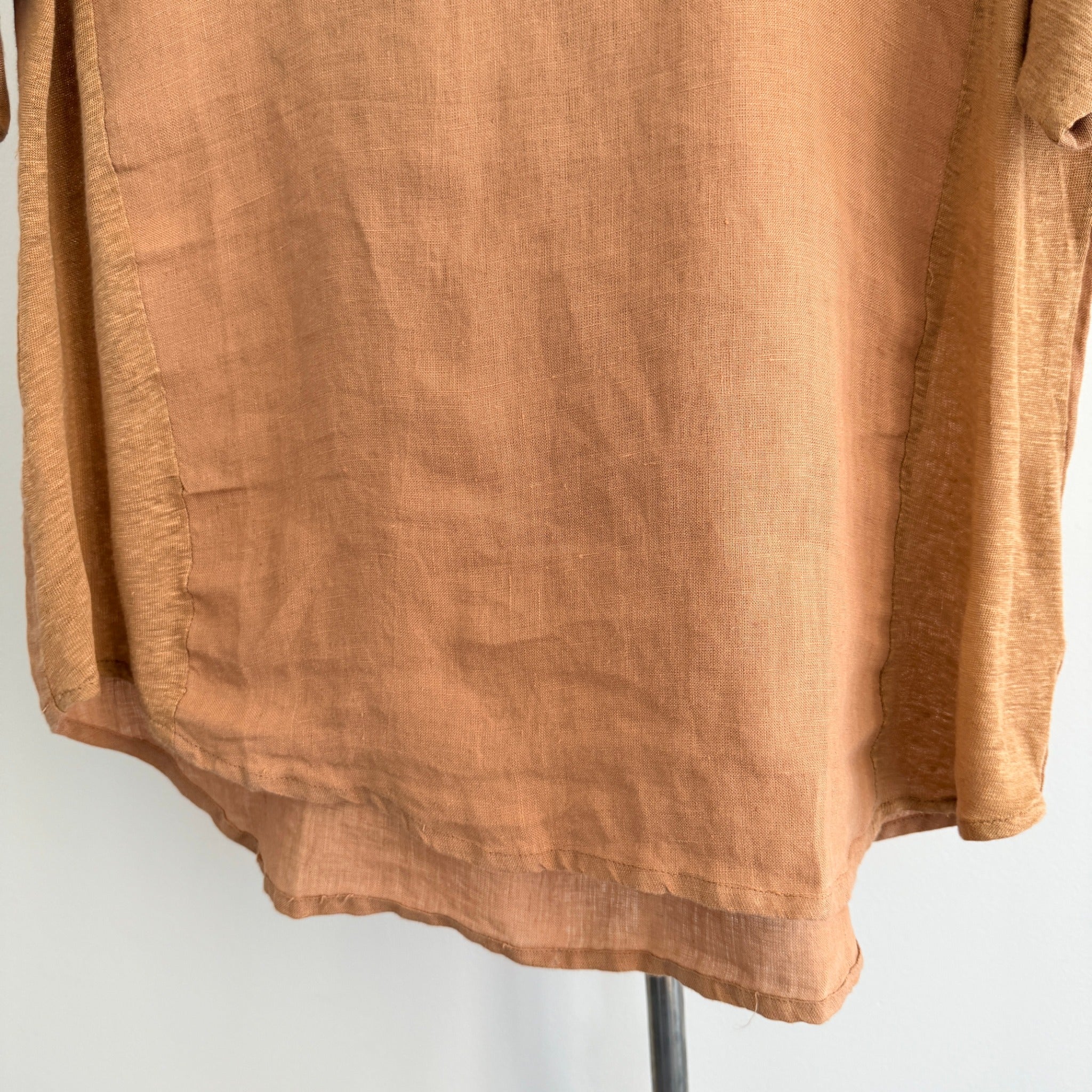 The Shanty Corporation Linen Top Tan V-Neck Relaxed Fit Size S Summer Casual - Image 6