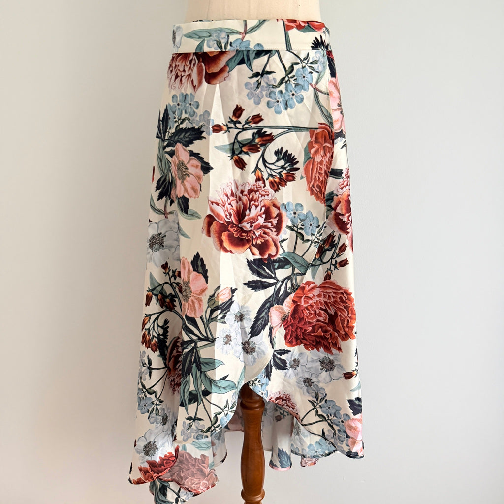 Sheike Floral Wrap Skirt - Elegant High-Low Hemline, Size 8 - Image 10