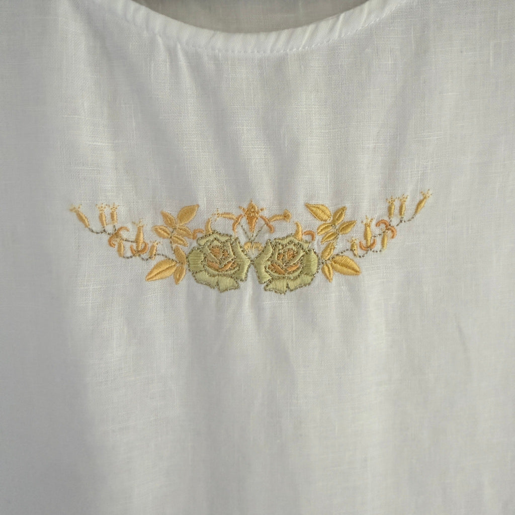 Spring Breeze White Linen Sleeveless Top Sz XXXL Floral Embroidered Summer - Image 7