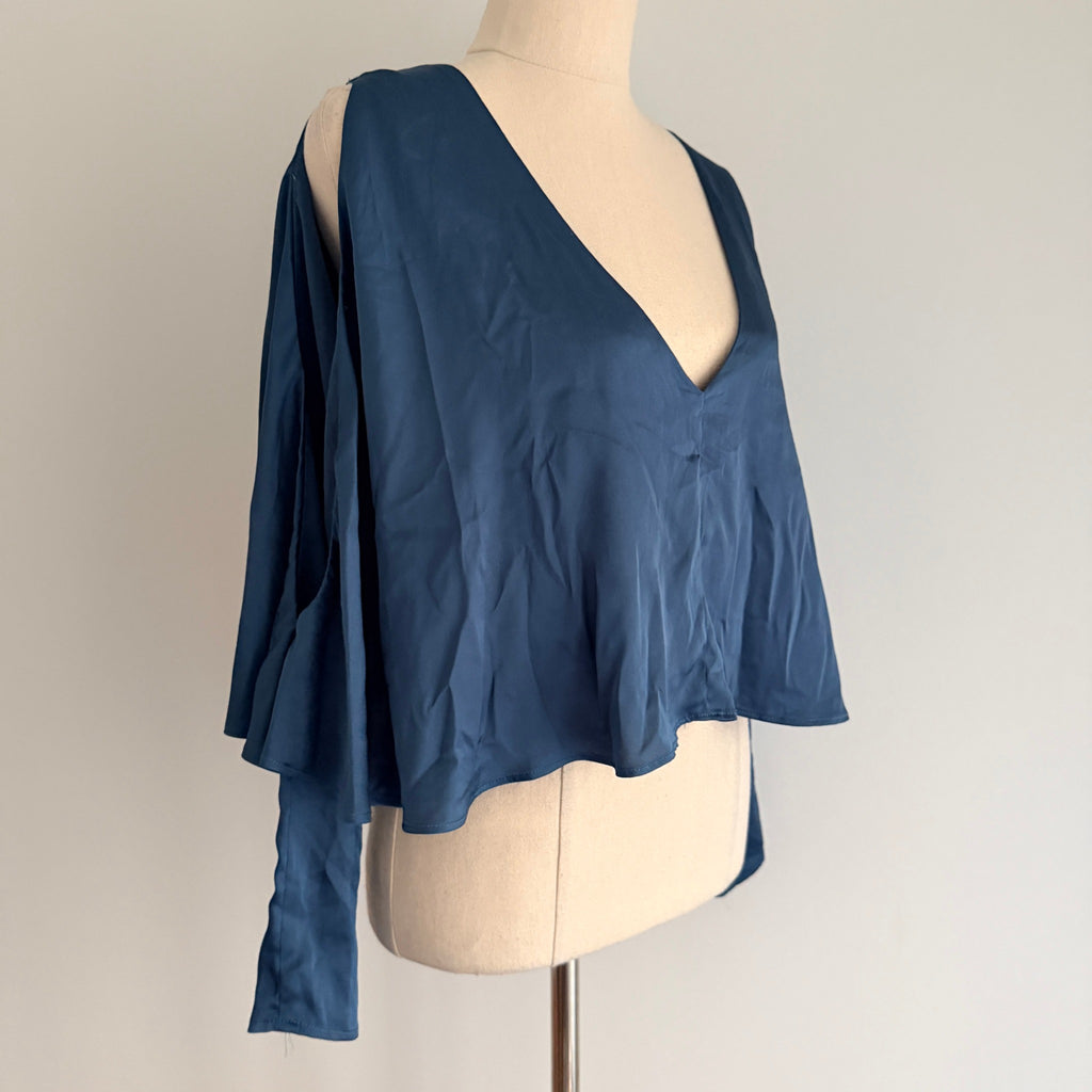 Sheike Blue V-Neck Cape Sleeve Cropped Top Size 6 - Image 6