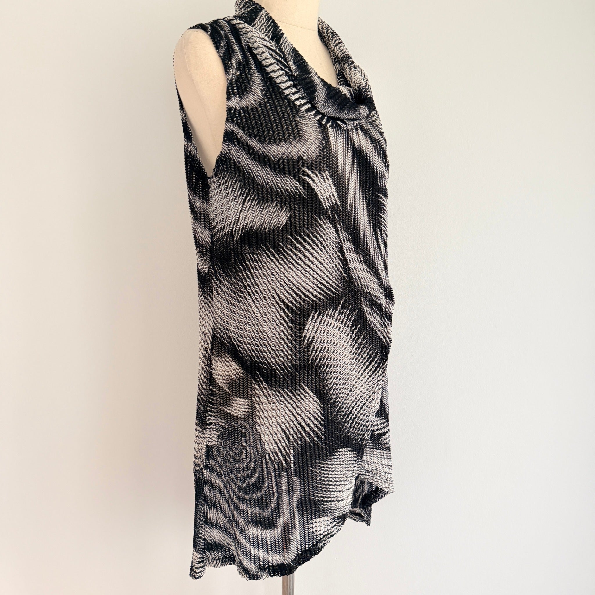 LILIA Black White Polyester Cowl Neck Sleeveless Tunic Top Size M Casual - Image 9