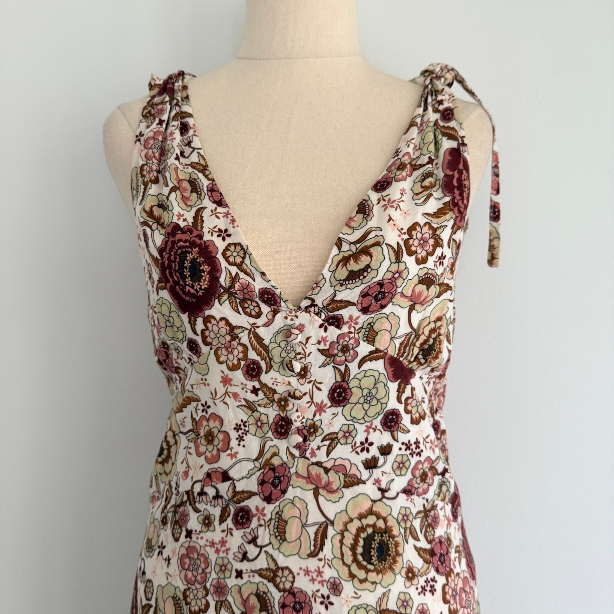 White Closet Womens Sz 8 Rayon Floral Maxi Dress Tie Shoulder Boho Summer - Image 3