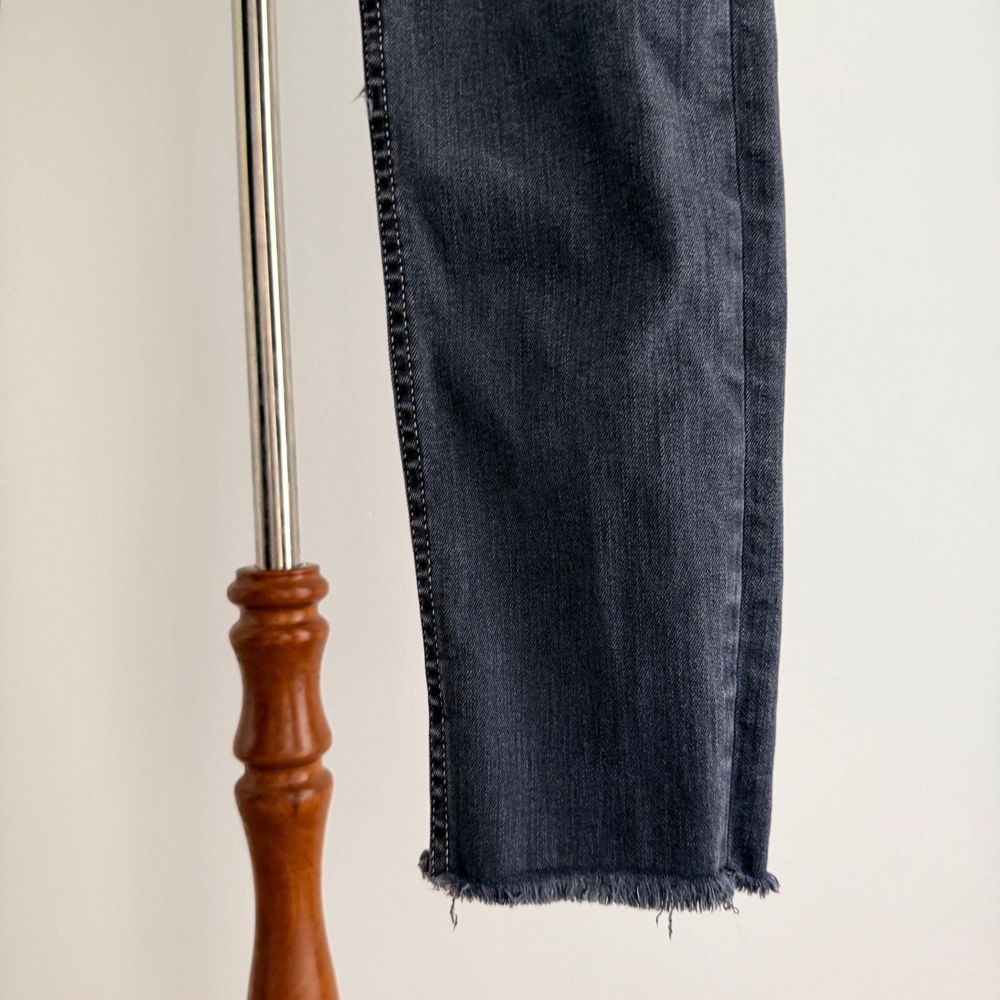 Sass & Bide Dark Wash Denim Jeans High-Rise Raw Hem Detail sz 27 - Image 9