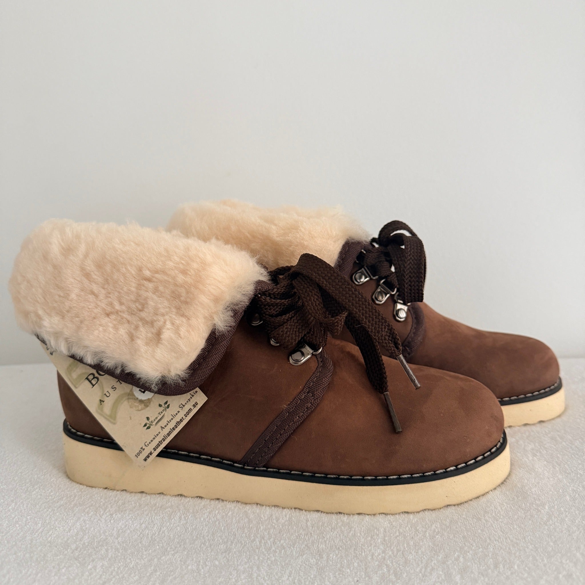 Ugg Boots Of Australia Lace-Up Boots Genuine Sheepskin Lined Brown Suede Sz 5 - Image 5