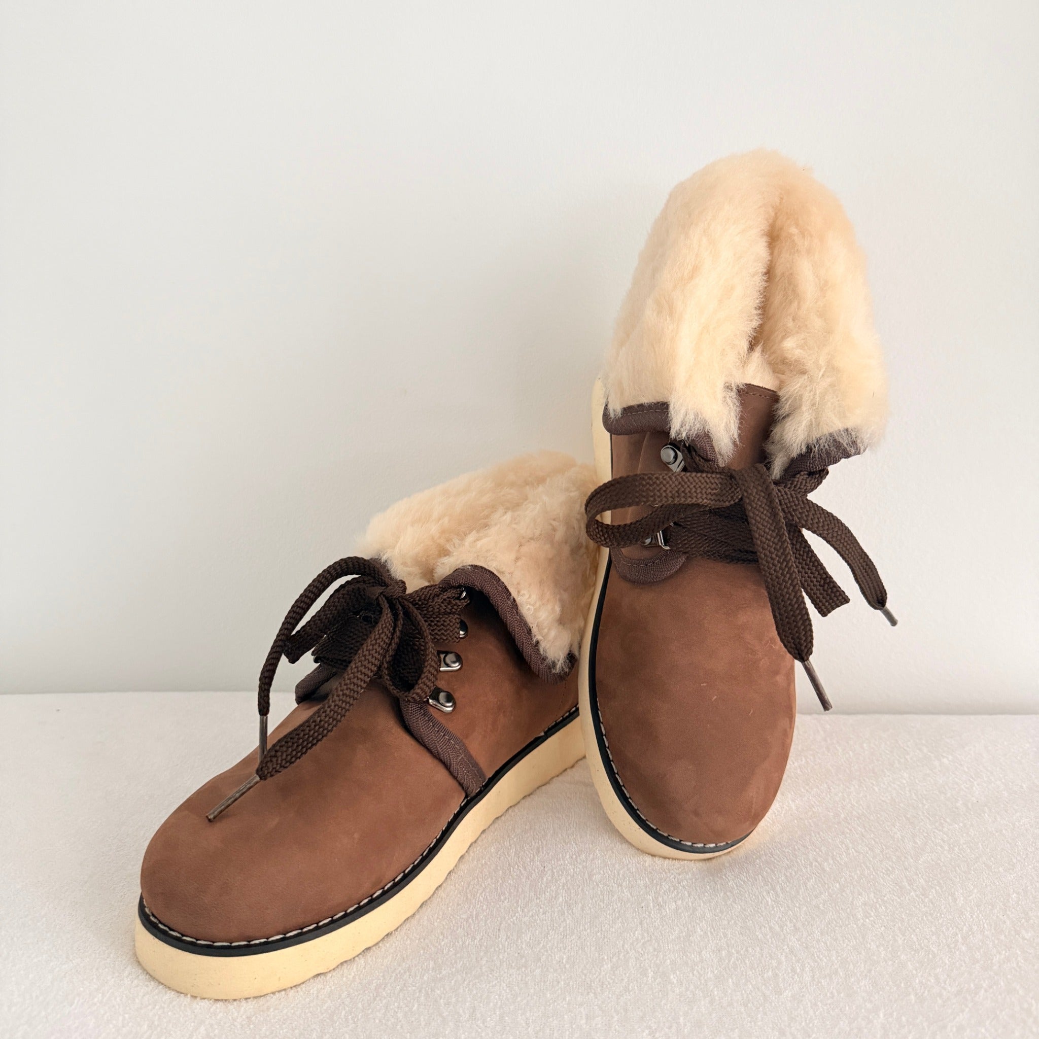 Ugg Boots Of Australia Lace-Up Boots Genuine Sheepskin Lined Brown Suede Sz 5 - Image 13