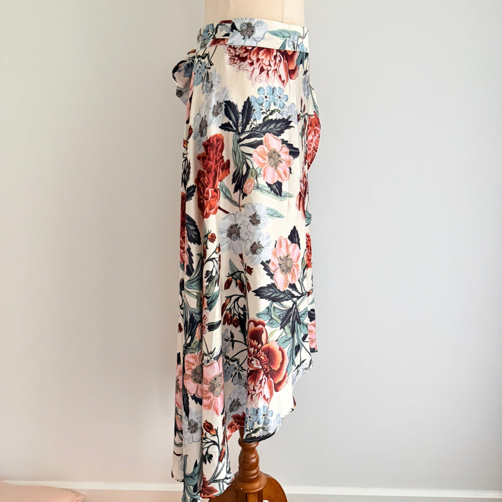 Sheike Floral Wrap Skirt - Elegant High-Low Hemline, Size 8 - Image 2