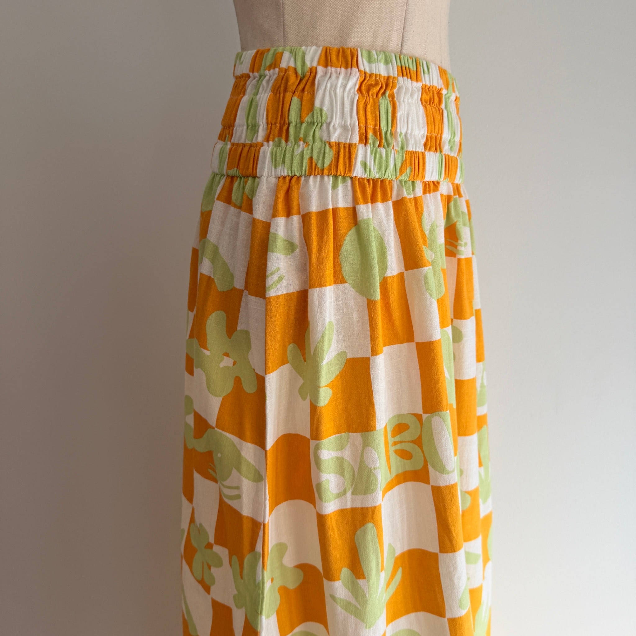Sabo Orange And White Checkered Leaf Print Maxi Skirt - Image 4