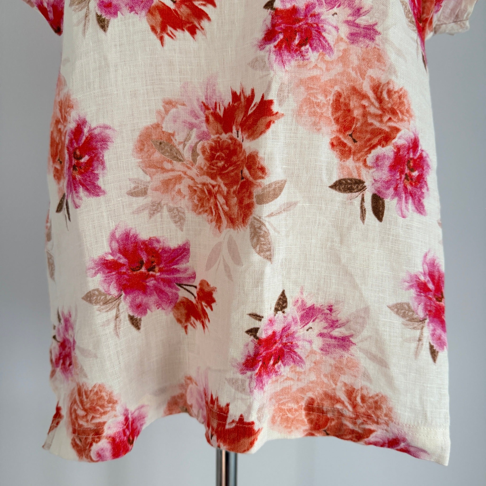 The Shanty Corporation Floral Linen Top - Lightweight Breathable Summer Essential - Image 12