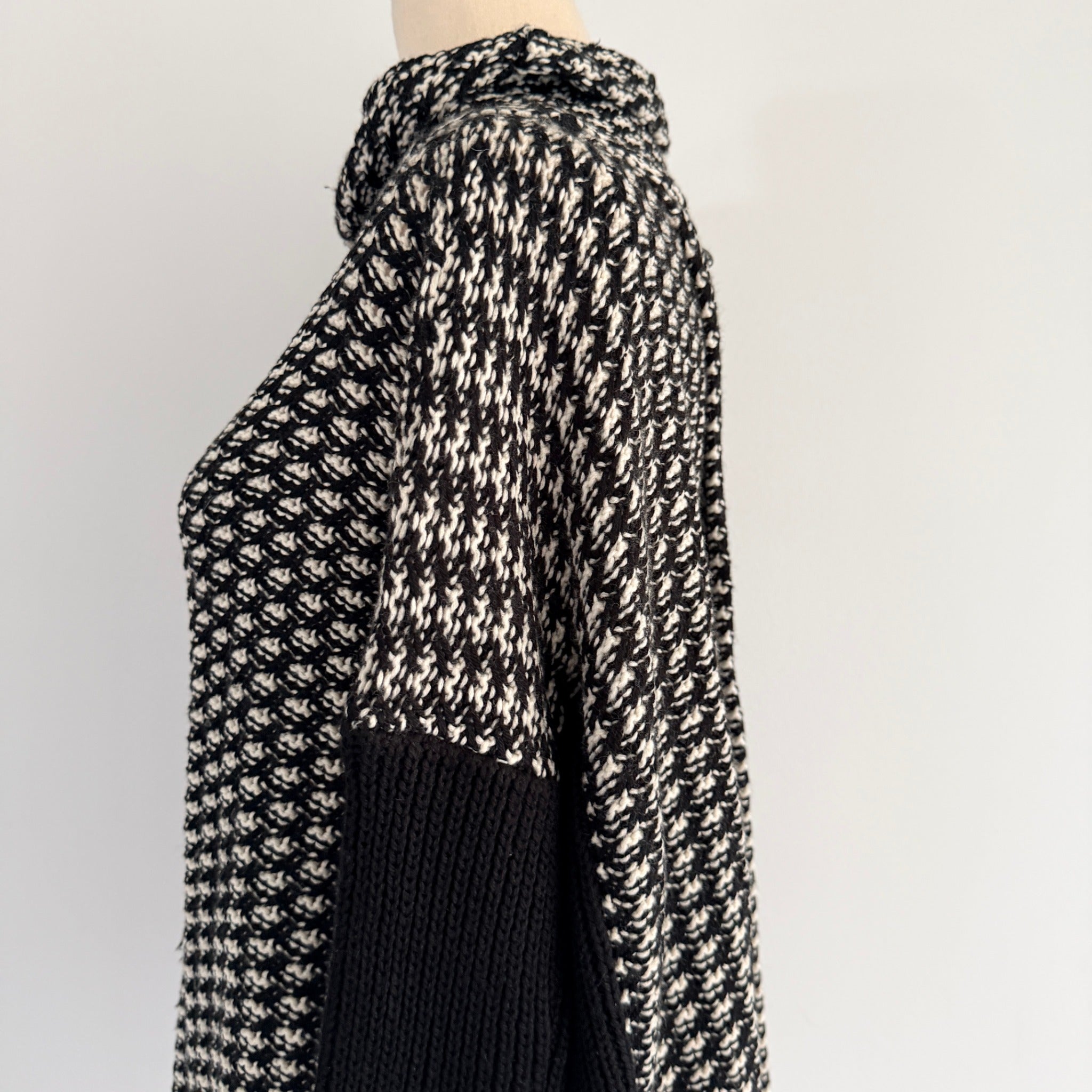 Guess Los Angeles Black White Houndstooth Wool Sweater Sz S Cowl Neck Winter - Image 11