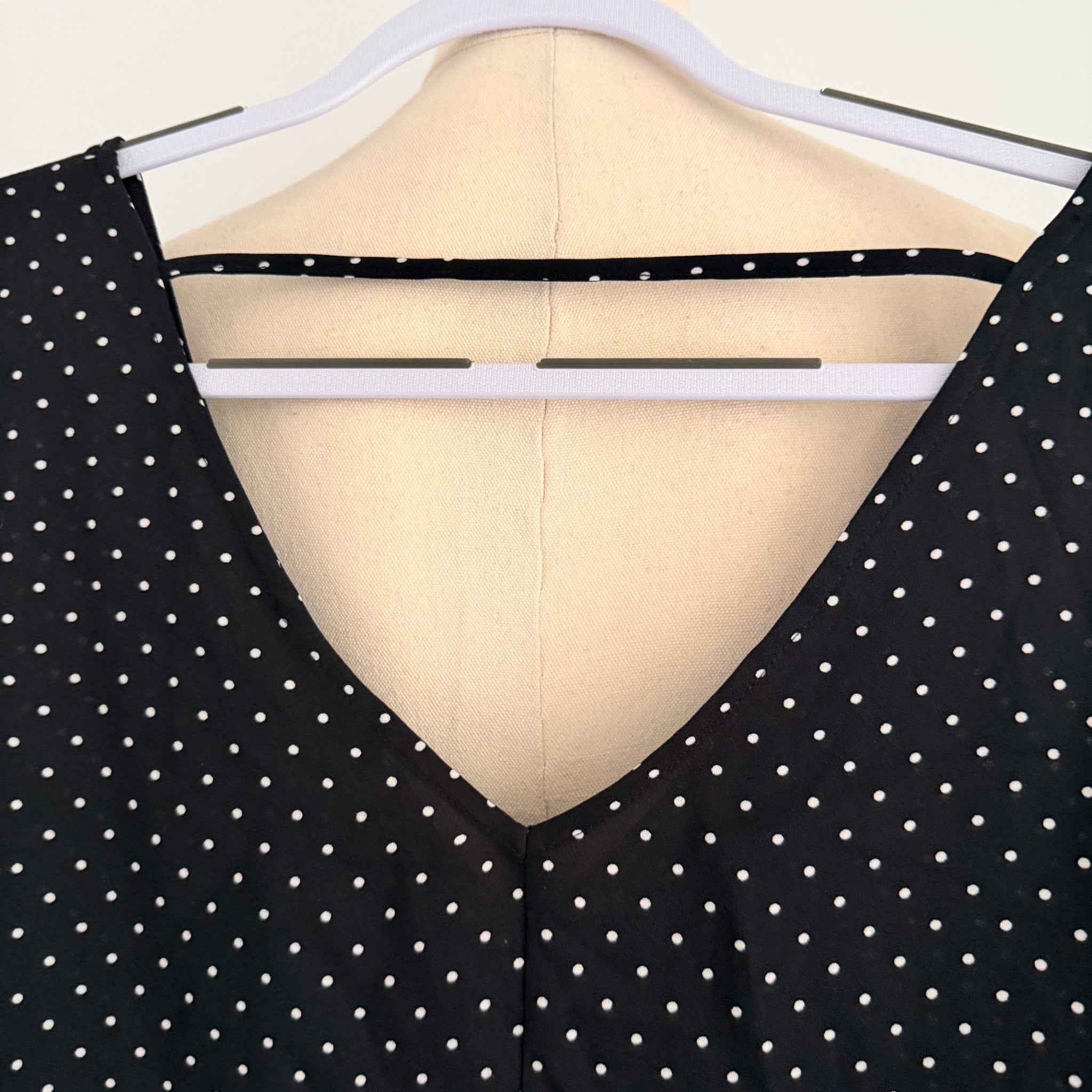 City Chic Polka Dot Black Polyester Frill Off Shoulder Top Size M BNWT NWT - Image 3