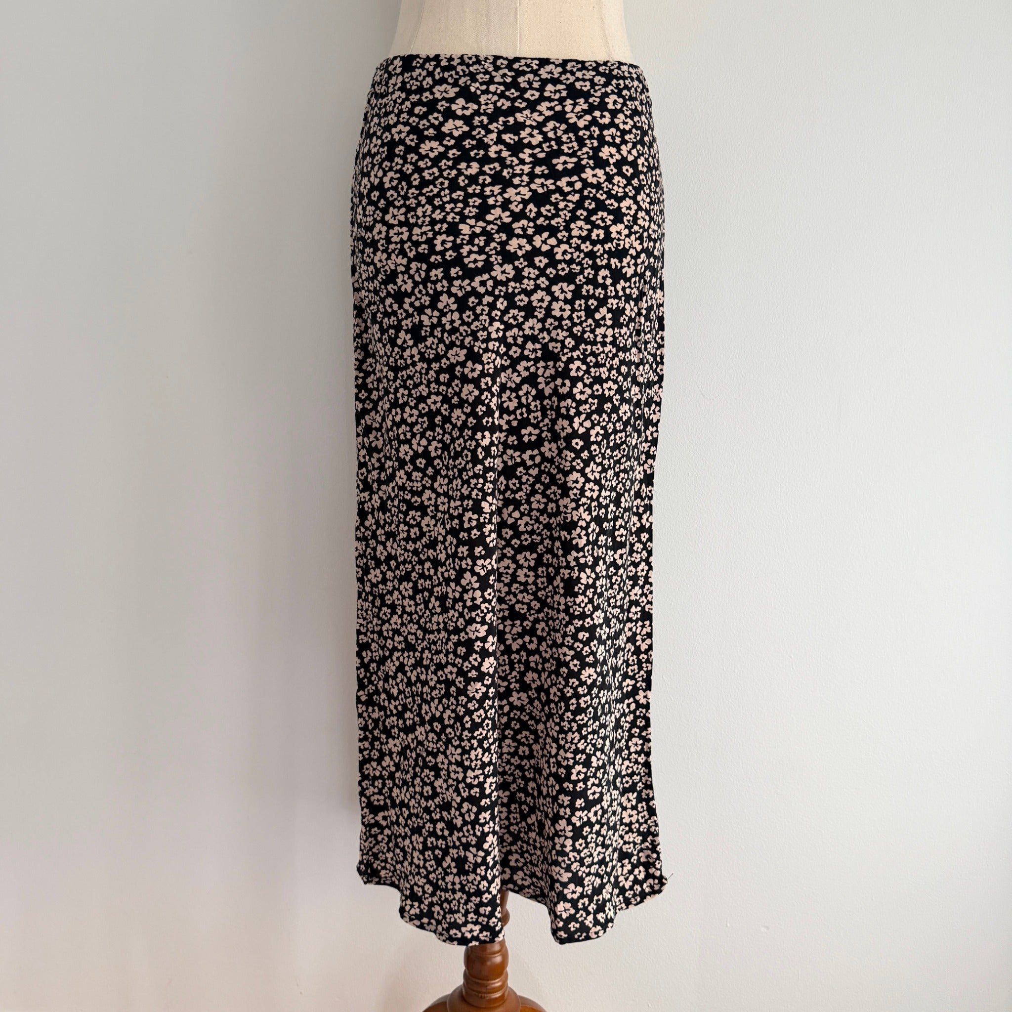 Kookai Black White Ditsy Floral Midi Skirt Size 38 Bias Cut Casual Day - Image 2