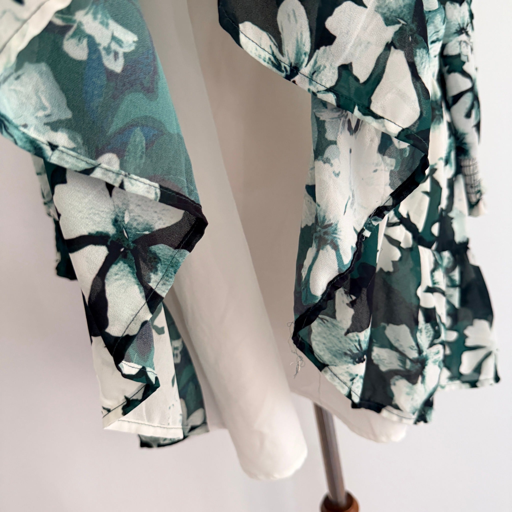 Dotti Floral Tiered Mini Dress - Green & White Size 10 - Image 13