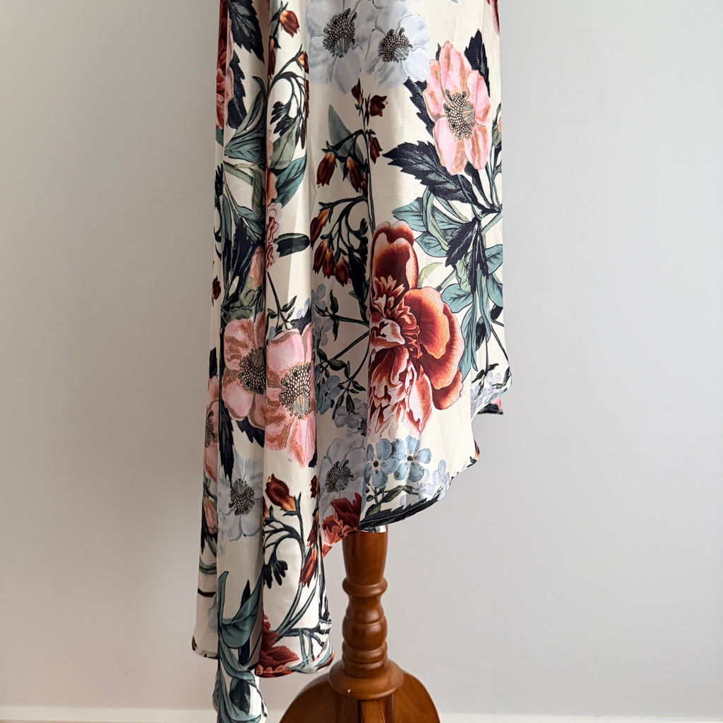 Sheike Floral Wrap Skirt - Elegant High-Low Hemline, Size 8 - Image 12