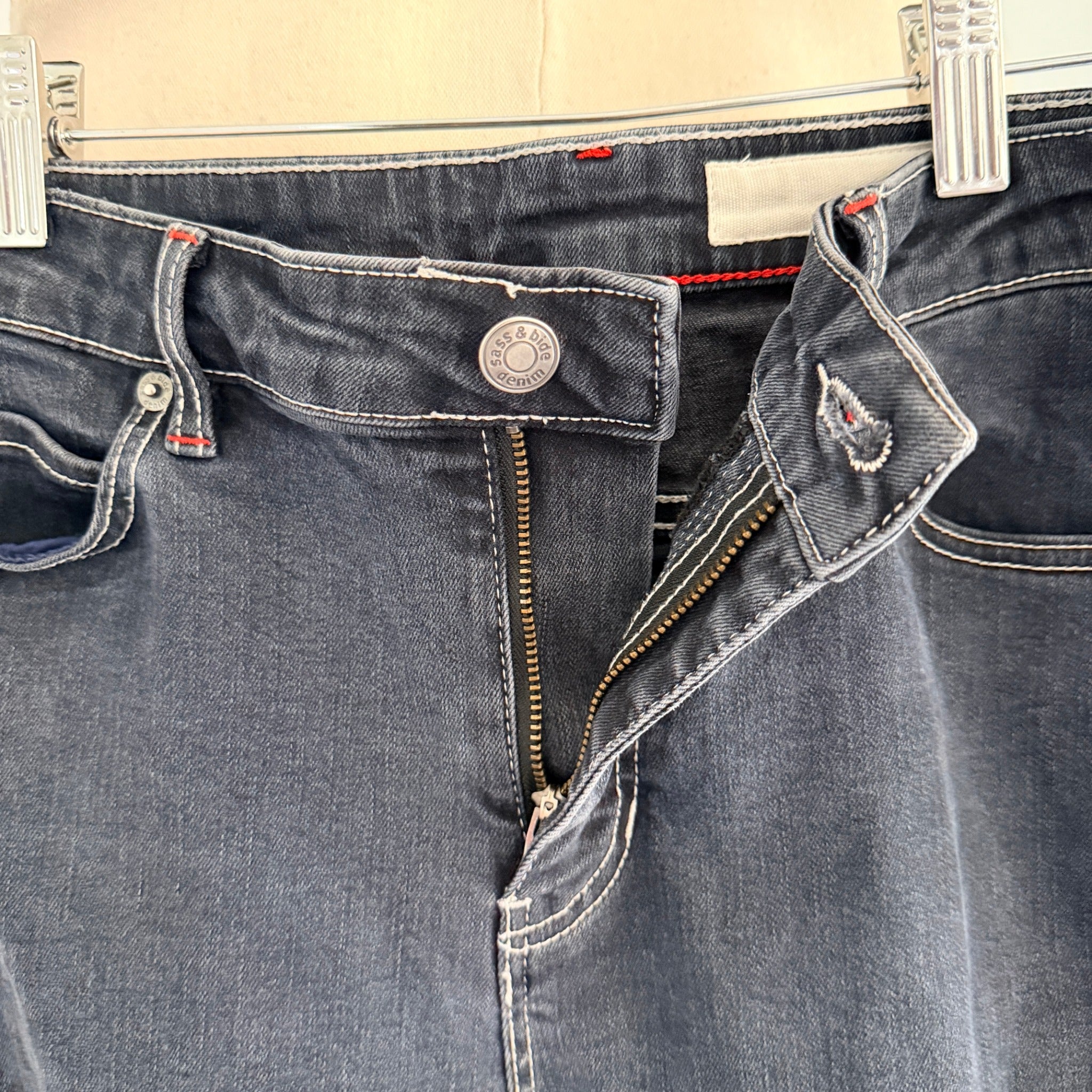 Sass & Bide Dark Wash Denim Jeans High-Rise Raw Hem Detail sz 27 - Image 5