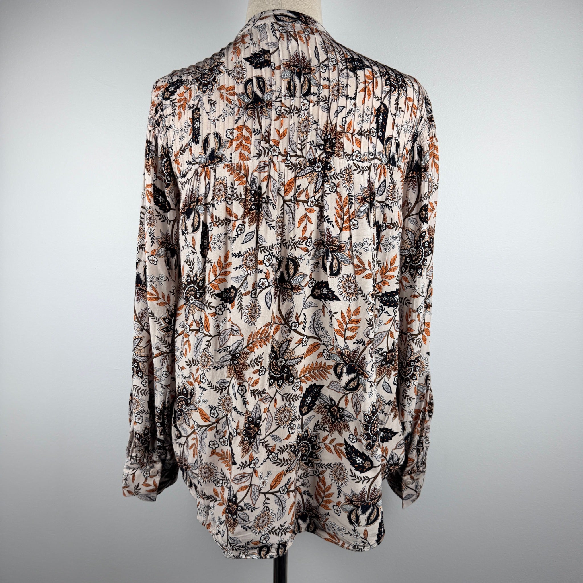 Witchery Beige Floral Print Viscose Blouse Size 6 Button Down Long Sleeve Boho - Image 2
