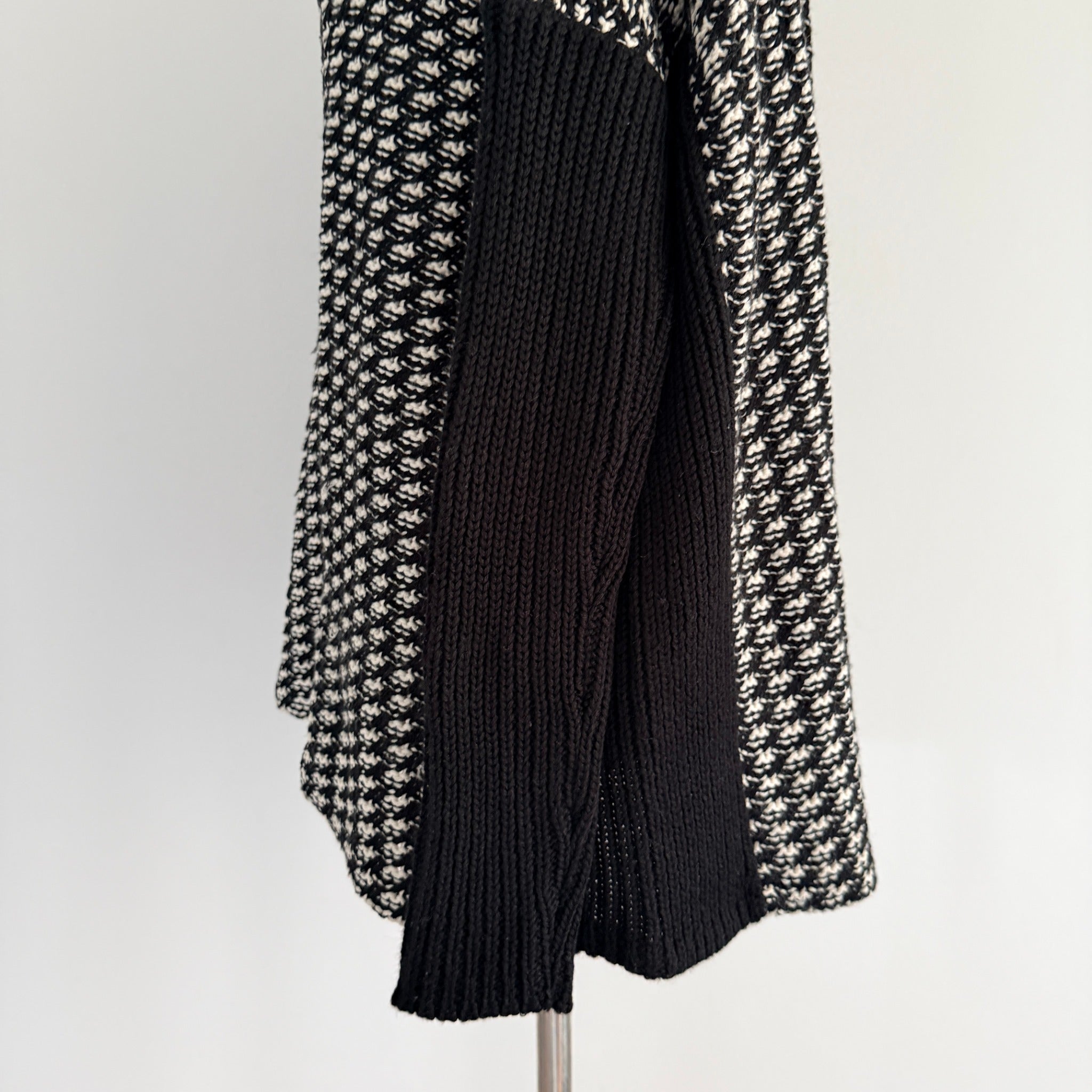 Guess Los Angeles Black White Houndstooth Wool Sweater Sz S Cowl Neck Winter - Image 12