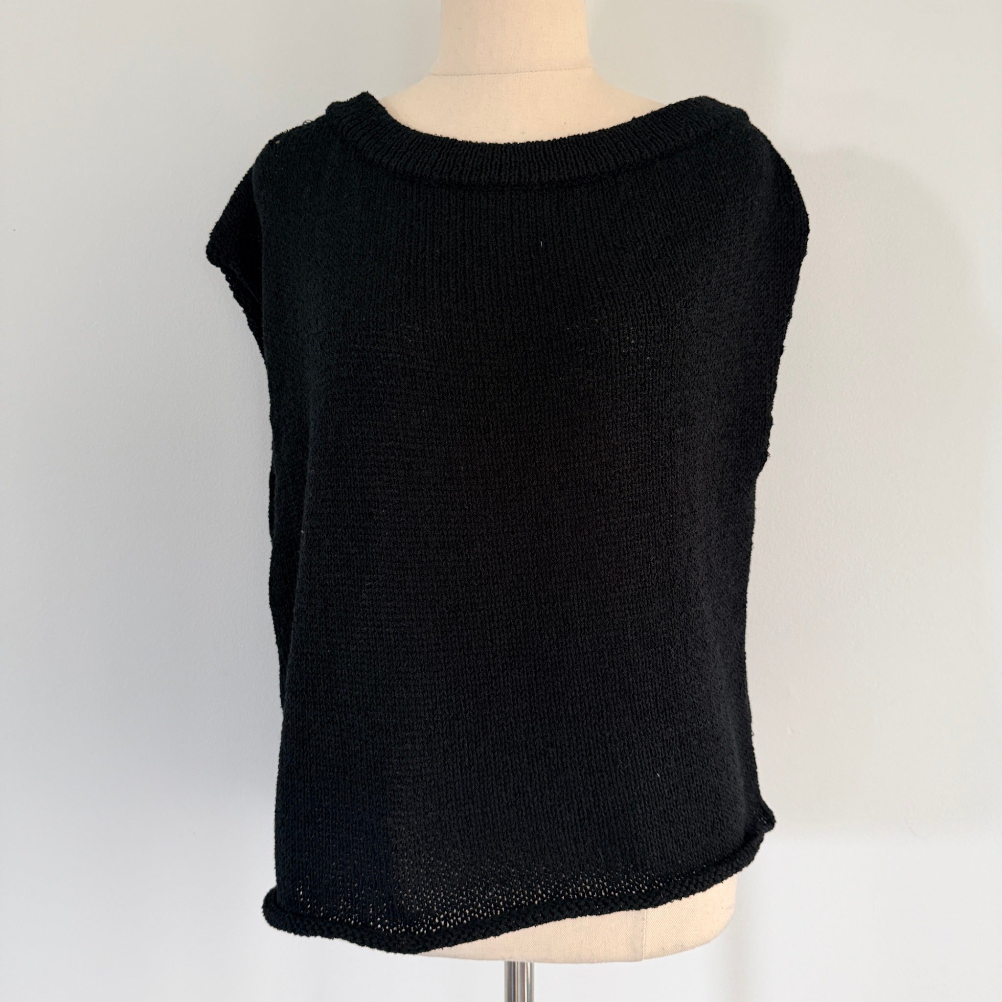 Sass Black Polyester Ribbed Knit Tank Top Sz 8 Boat Neck Casual BNWT - Image 2